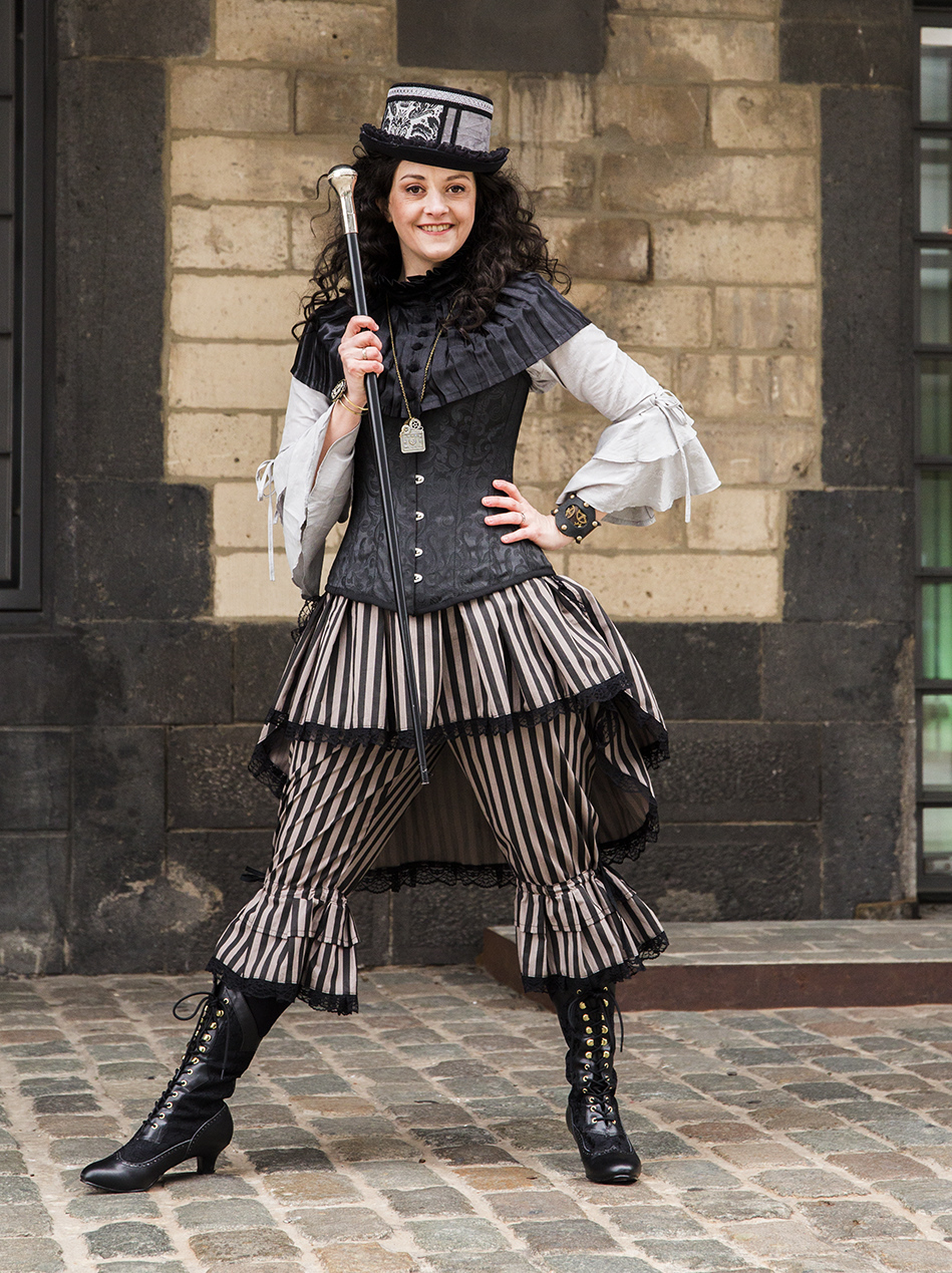 zirkus-steampunk-rock-kostuem-quality